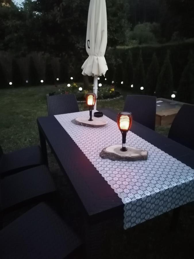 Dom Wakacyjny Gajowka Z Ogrodem Rzyki Exterior foto
